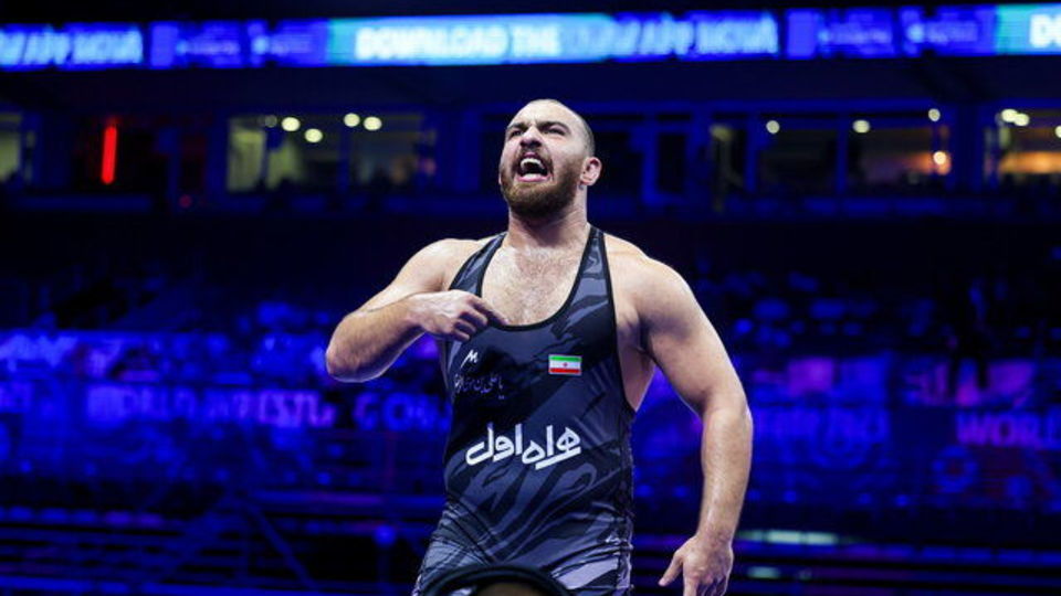 امیر حسین زارع مقتدرانه قهرمان سنگین وزن جهان شد امیر حسین زارع مقتدرانه قهرمان سنگین وزن جهان شد