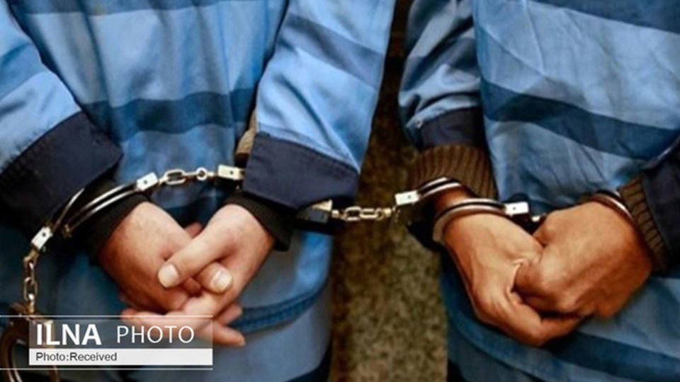 دستگیری اعضای باند جعل اسناد قضایی در استان فارس دستگیری اعضای باند جعل اسناد قضایی در استان فارس
