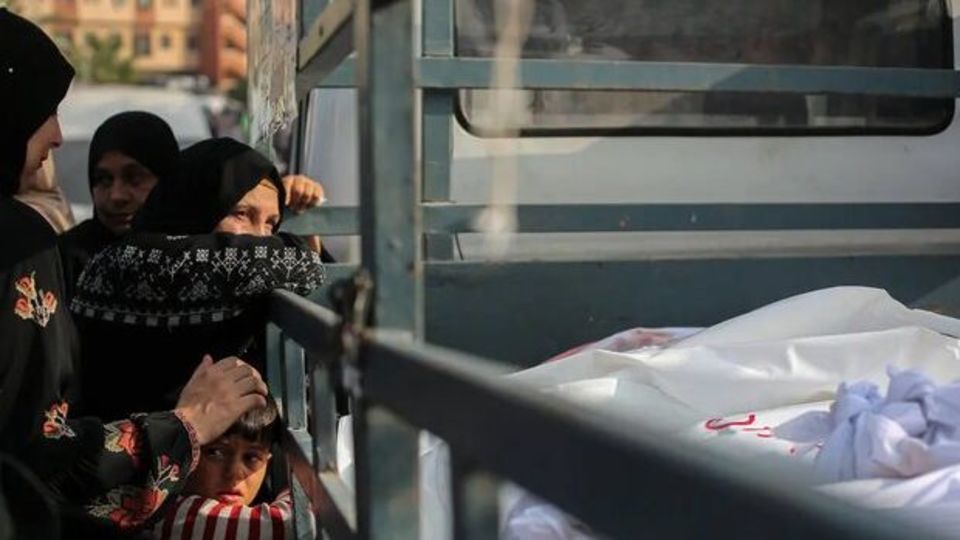 افزایش شمار شهدای غزه به ۶۵۴۶ نفر/ القسام بالگرد صهیونیستی را هدف قرار داد افزایش شمار شهدای غزه به ۶۵۴۶ نفر/ القسام بالگرد صهیونیستی را هدف قرار داد