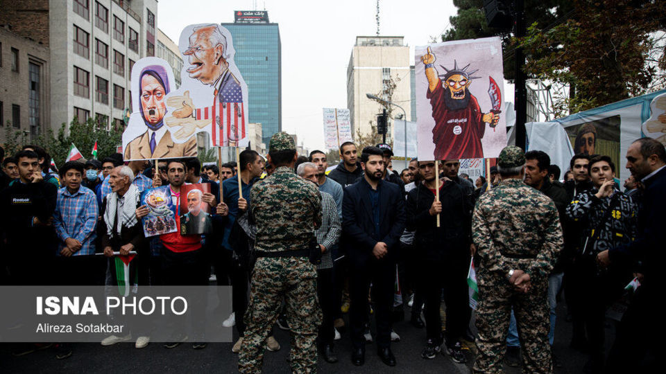 راهپیمایی ۱۳ آبان در تهران
