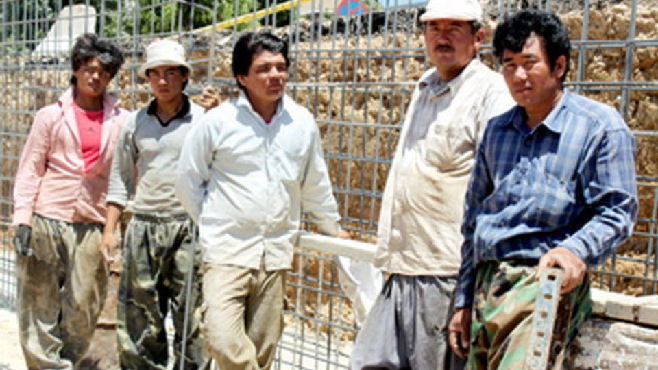 قبل از استخدام اتباع بیگانه استعلام بگیرید قبل از استخدام اتباع بیگانه استعلام بگیرید
