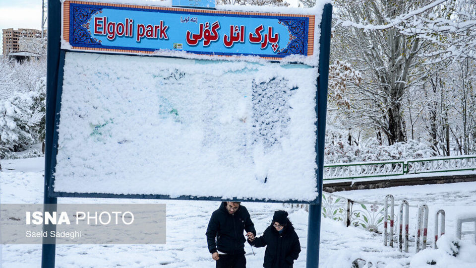 بارش اولین برف پاییزی در تبریز