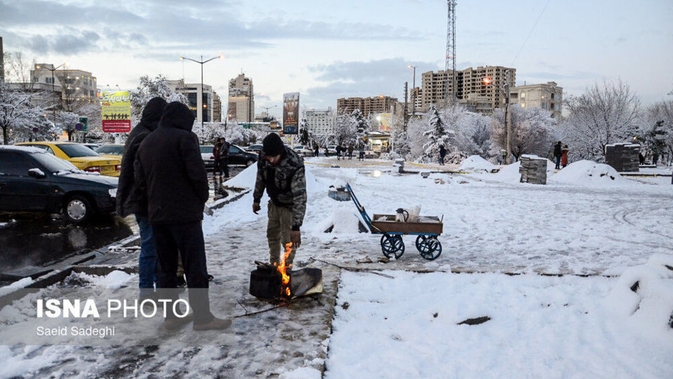 بارش اولین برف پاییزی در تبریز