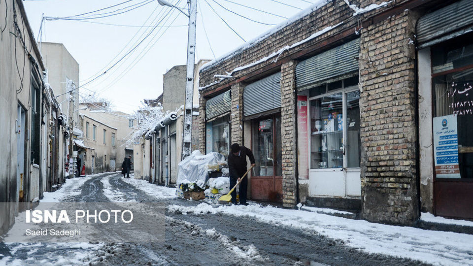 بارش اولین برف پاییزی در تبریز