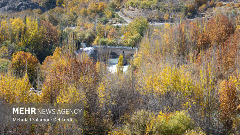 طبیعت پاییزی زاینده رود