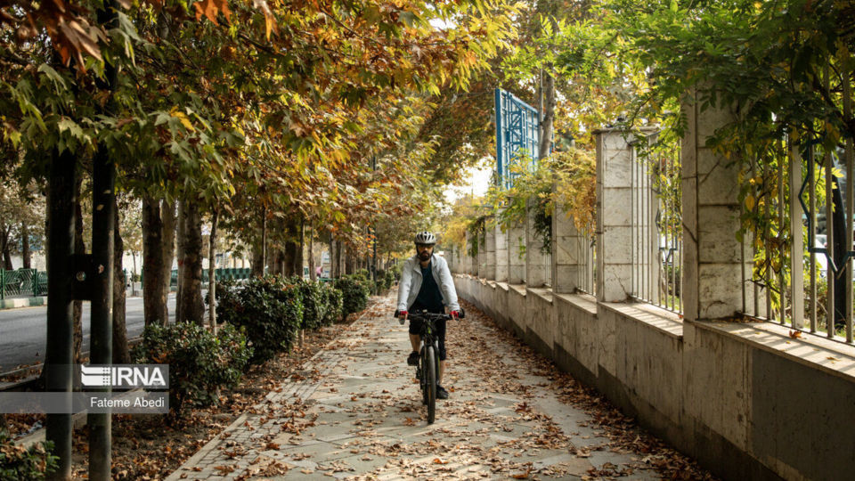 تهران؛ پاییز ۱۴۰۲