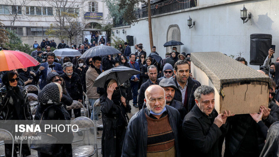 تشییع پیکر بیتا فرهی