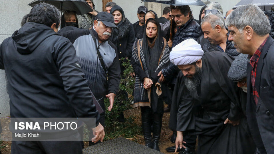 تشییع پیکر بیتا فرهی