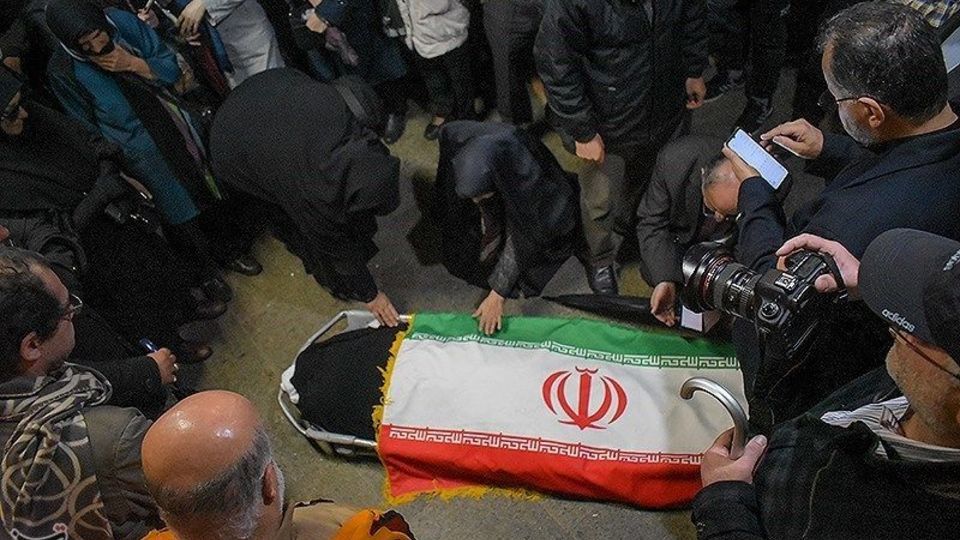 مراسم تشییع پروانه معصومی در رشت