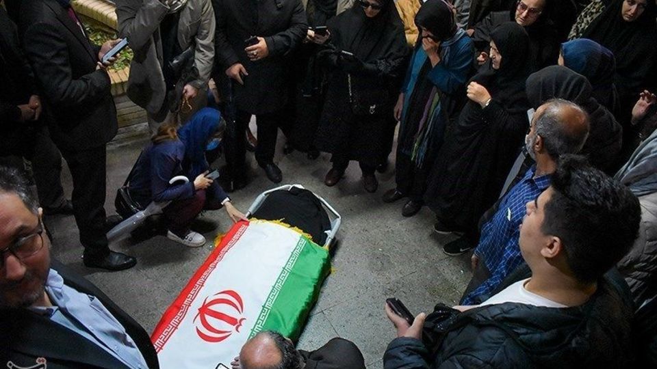 مراسم تشییع پروانه معصومی در رشت