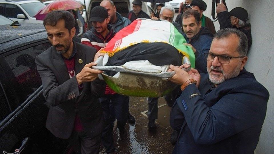 مراسم تشییع پروانه معصومی در رشت