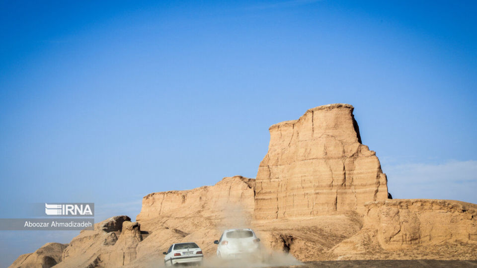 کلوتهای شهداد کلوتهای شهداد