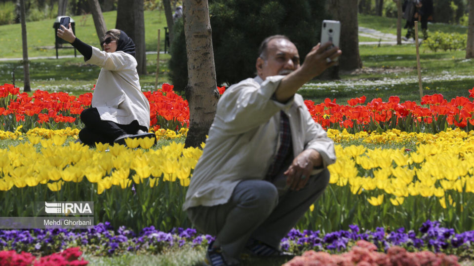 جشنواره گل های لاله در پارک ملت مشهد