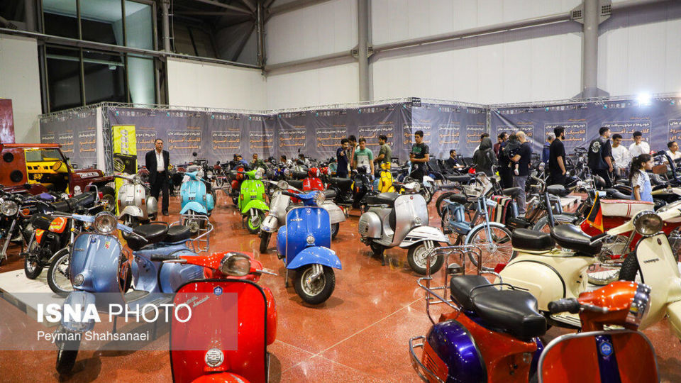 نمایشگاه خودروها و موتورسیکلت‌های کلاسیک، آفرود و مسابقه‌ای - اصفهان