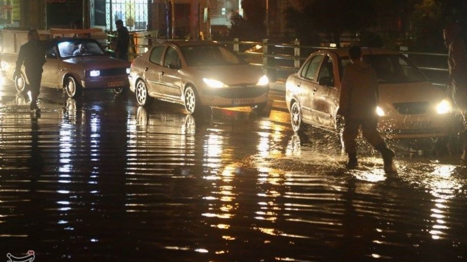 بارش شدید باران و آبگرفتی در یزد