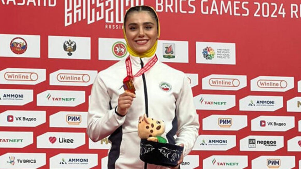 دومین طلای کاروان ایران را هم ووشو گرفت/ زهرا کیانی قهرمان شد دومین طلای کاروان ایران را هم ووشو گرفت/ زهرا کیانی قهرمان شد