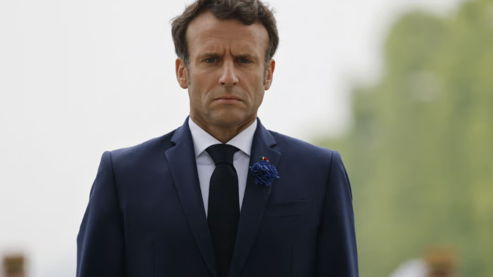 تیر خلاص به مکرون ! تیر خلاص به مکرون !