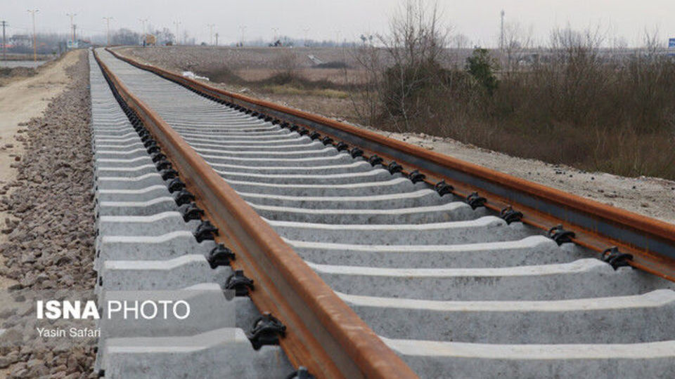 ۵۰۰۰ کیلومتر خط آهن خاک میخورد! ۵۰۰۰ کیلومتر خط آهن خاک میخورد!