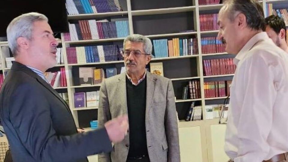 افتخار ناشر ترک به انتشار مجموعه آثار دکترعلی شریعتی افتخار ناشر ترک به انتشار مجموعه آثار دکترعلی شریعتی