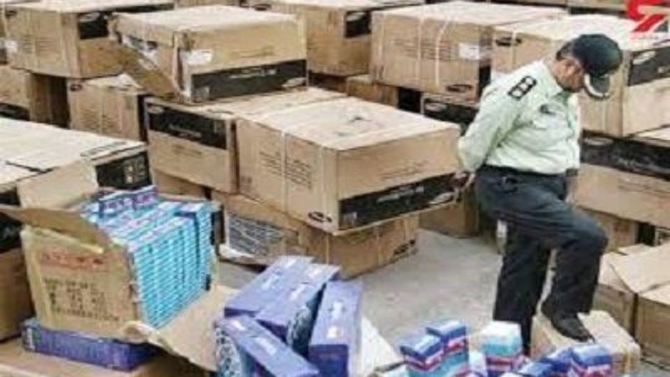 قاچاق ۹ تُن غذای حیوانات در جنوب تهران قاچاق ۹ تُن غذای حیوانات در جنوب تهران