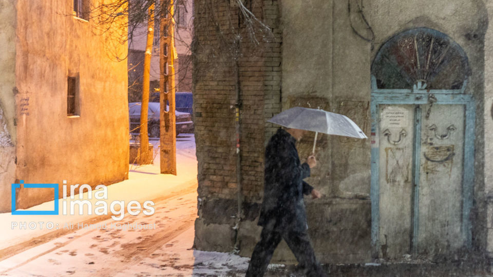 تن‌پوش سفید زمستان بر تن تبریز