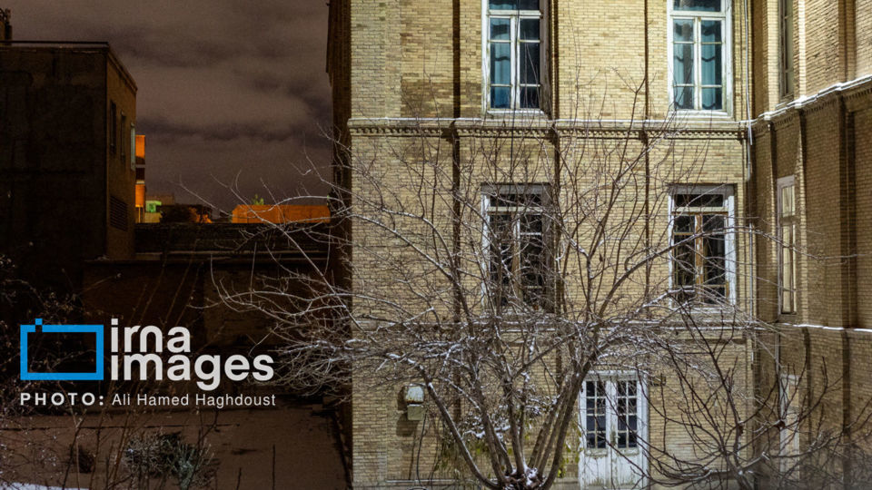 تن‌پوش سفید زمستان بر تن تبریز