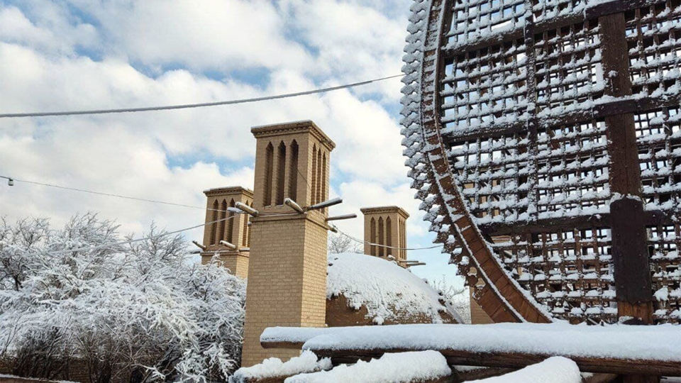 ۱۶ سانتیمتر برف در تفت یزد ثبت شد! ۱۶ سانتیمتر برف در تفت یزد ثبت شد!