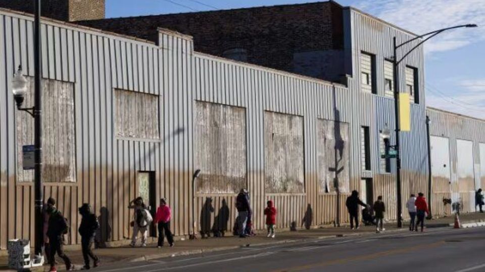 عملیات گسترده اخراج مهاجران از آمریکا روز بعد از تحلیف «ترامپ» آغاز میشود عملیات گسترده اخراج مهاجران از آمریکا روز بعد از تحلیف «ترامپ» آغاز میشود