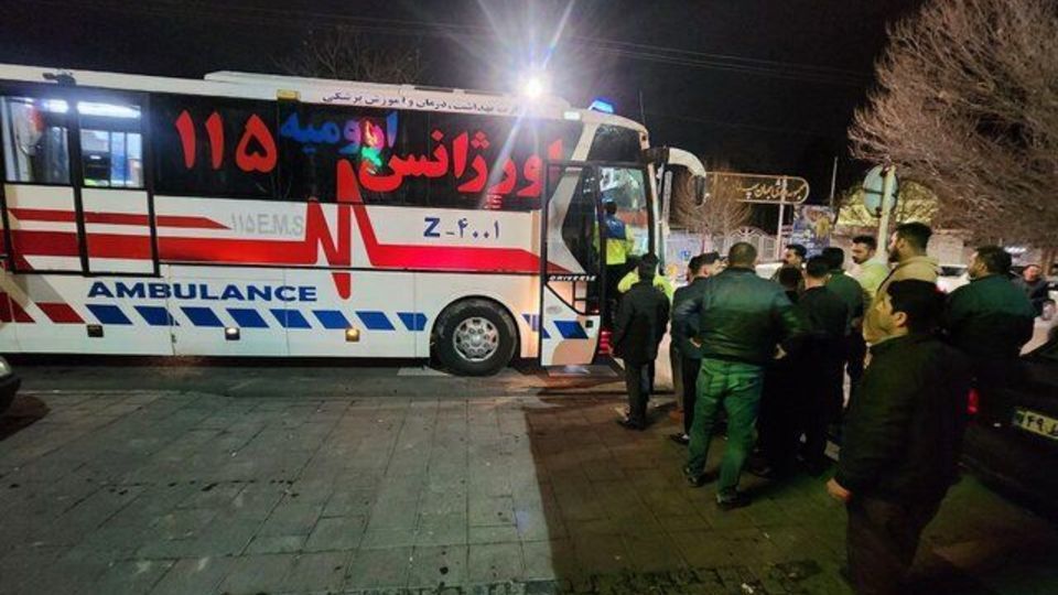 مسمومیت ۵۵ نفر با منواکسید کربن در یکی از تالارهای ارومیه مسمومیت ۵۵ نفر با منواکسید کربن در یکی از تالارهای ارومیه