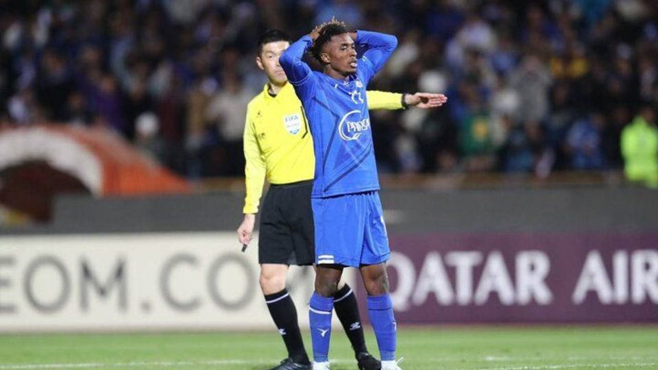 در رختکن استقلال چه گذشت؟ در رختکن استقلال چه گذشت؟