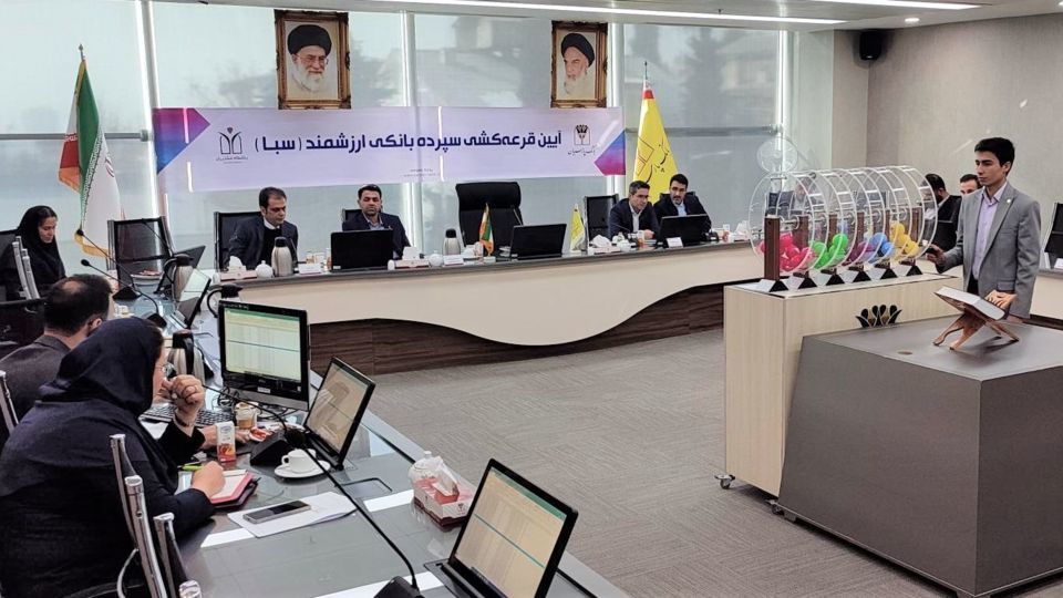 بانک پارسیان ۱۴ سپردهگذار را در دهمین مرحله قرعهکشی سپرده سبا شگفتزده کرد/ ۵ میلیارد ریال جایزه ویژه این قرعه کشی بانک پارسیان ۱۴ سپردهگذار را در دهمین مرحله قرعهکشی سپرده سبا شگفتزده کرد/ ۵ میلیارد ریال جایزه ویژه این قرعه کشی