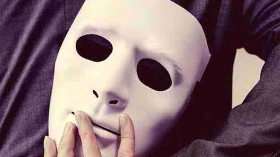 حضور چهرههای مشهور در نمایشگاه کتاب؛ خوب یا بد؟ حضور چهرههای مشهور در نمایشگاه کتاب؛ خوب یا بد؟