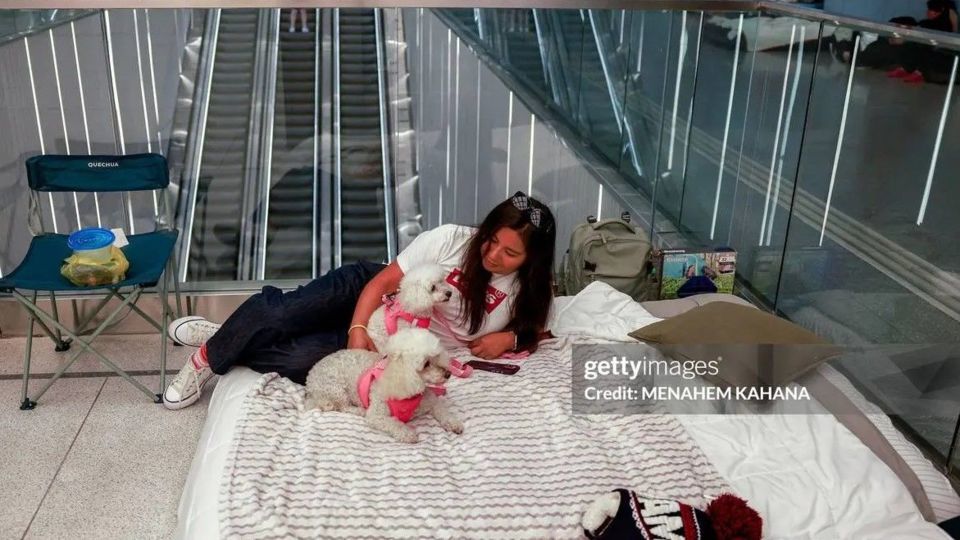 پناه گرفتن اسرائیلی‌ها در مترو از ترس حمله موشکی ایران 