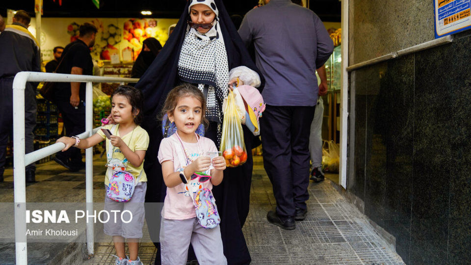 زندگی در جریان است...