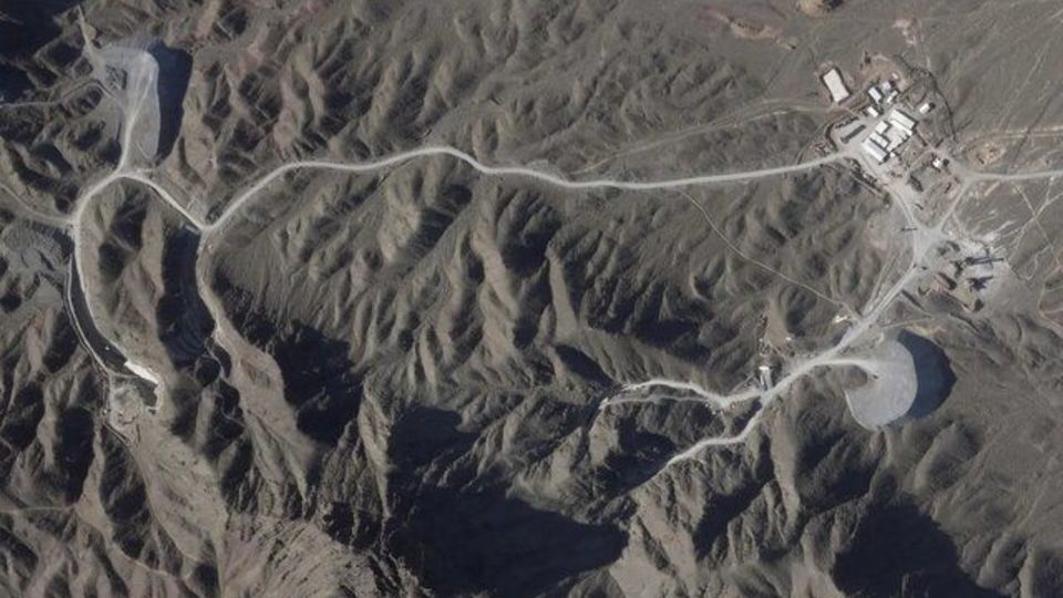 اعتراف آژانسهای اطلاعاتی آمریکا: ایران تاکنون تصمیمی برای ساخت بمب اتم نگرفته است اعتراف آژانسهای اطلاعاتی آمریکا: ایران تاکنون تصمیمی برای ساخت بمب اتم نگرفته است