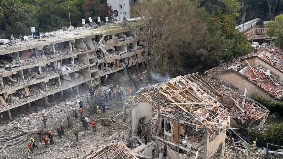 خسارات سنگین در سرزمینهای اشغالی بر اثر اصابت مستقیم موشکهای ایرانی خسارات سنگین در سرزمینهای اشغالی بر اثر اصابت مستقیم موشکهای ایرانی