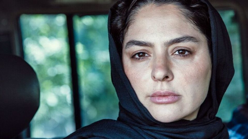 مارال بنیآدم: دست تکتک سربازان کشور را میبوسم/ خداوند ریشه خائنان را بخشکاند مارال بنیآدم: دست تکتک سربازان کشور را میبوسم/ خداوند ریشه خائنان را بخشکاند