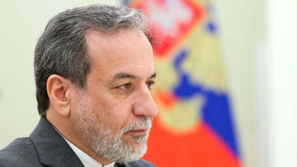 عراقچی: ایران در حال دفاع مشروع در برابر تهاجم آمریکایی-اسرائیلی است عراقچی: ایران در حال دفاع مشروع در برابر تهاجم آمریکایی-اسرائیلی است