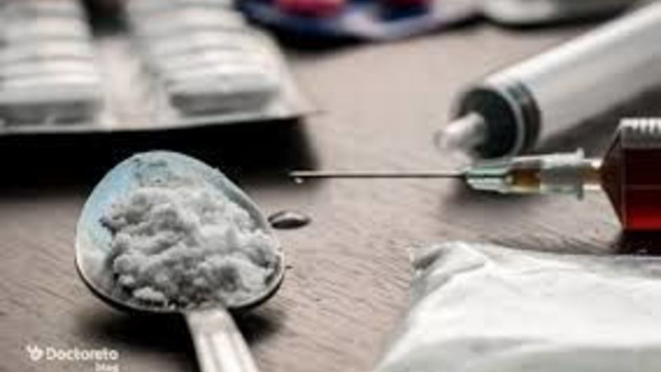 افزایش ۴۴ درصدی دستگیری خرده فروشان مواد مخدر در استانسردار سعید مطهری زاده گفت: بالغ بر ۲۰۰ کیلوگرم مواد مخدر سنتی و صنعتی از ابتدای سال جاری تاکنون در استان کشف شده است. افزایش ۴۴ درصدی دستگیری خرده فروشان مواد مخدر در استانسردار سعید مطهری زاده گفت: بالغ بر ۲۰۰ کیلوگرم مواد مخدر سنتی و صنعتی از ابتدای سال جاری تاکنون در استان کشف شده است.