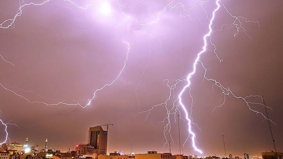 هواشناسی ایران ۱۴۰۴/۴/۶؛ پیشبینی بارشهای ۵روزه در ۱۰ استان هواشناسی ایران ۱۴۰۴/۴/۶؛ پیشبینی بارشهای ۵روزه در ۱۰ استان
