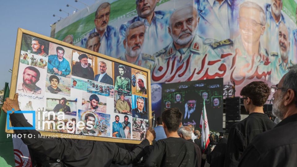 تشییع شهدای اقتدار در تهران