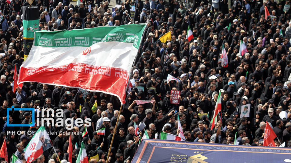 تشییع شهدای اقتدار در تهران