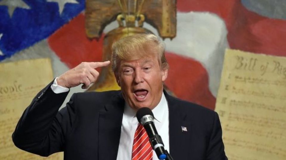 رئیس جمهور یا اینفلوئنسر! رئیس جمهور یا اینفلوئنسر!