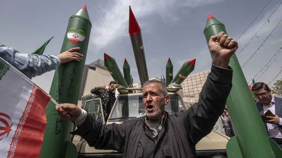 با آتش بس چه کنیم؟! با آتش بس چه کنیم؟!