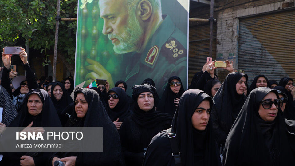 تشییع پیکر شهید سردار «غلامعلی رشید» در دزفول