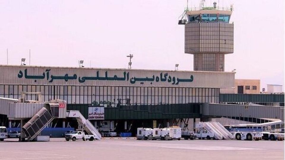 تمدید لغو پروازهای فرودگاه امام(ره) و مهرآباد تا ۲۴ ساعت دیگر تمدید لغو پروازهای فرودگاه امام(ره) و مهرآباد تا ۲۴ ساعت دیگر