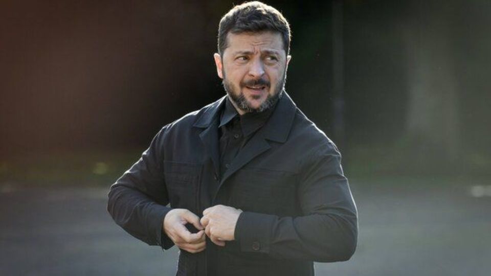 دلقک اوکراینی با تحریم ایران به مضحکه خبرنگاران تبدیل شد دلقک اوکراینی با تحریم ایران به مضحکه خبرنگاران تبدیل شد