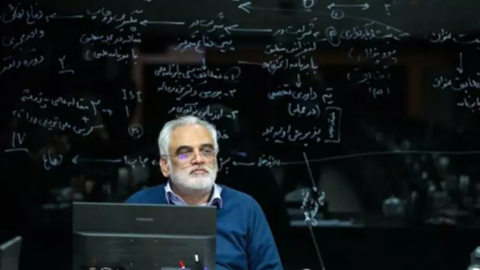 دانشمند فرزانه و با اخلاق دانشمند فرزانه و با اخلاق