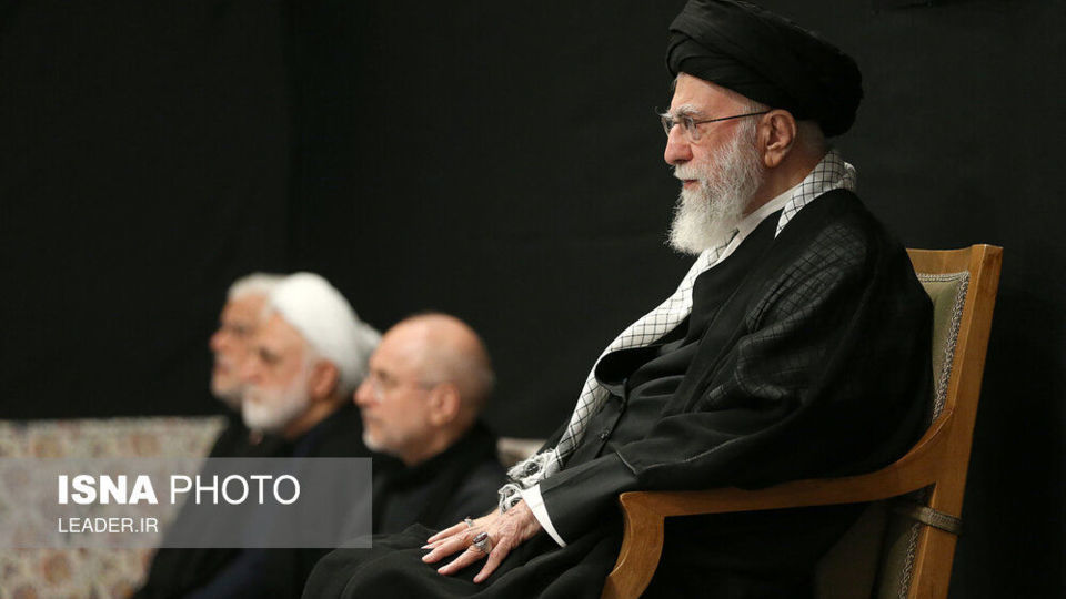 مراسم عزادارای شب عاشورای حسینی با حضور رهبر انقلاب