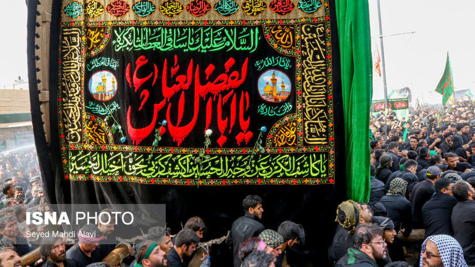 آیین سنتی نخل گردانی عصر عاشورا - یزد